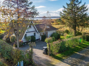 Spacious Holiday Home in Haderslev with Roofed Terrace, Årøsund